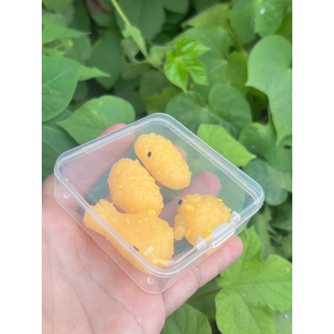 01 Hộp Squishy đùi gà, cánh gà (rang tỏi) mềm dẻo