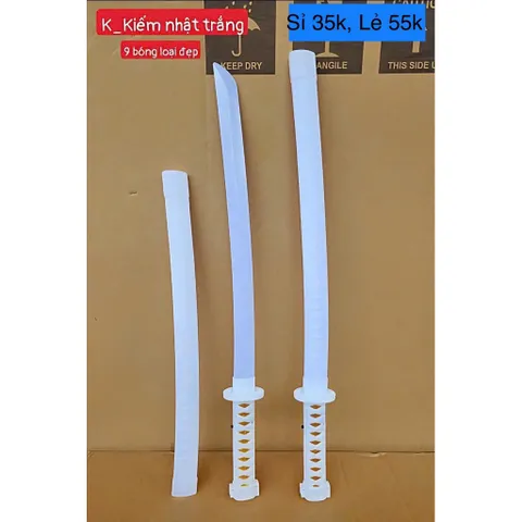 Đồ chơi nhựa Kiếm phát sáng an toàn cho bé