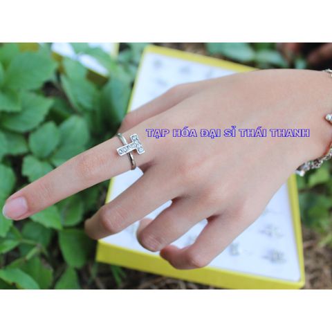 Nhẫn Xi Bạc Đính Kèm Chữ Cái và Hột Xoàn