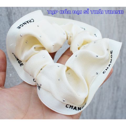 Buộc tóc vải đẹp đường viền có đính hạt lấp lánh