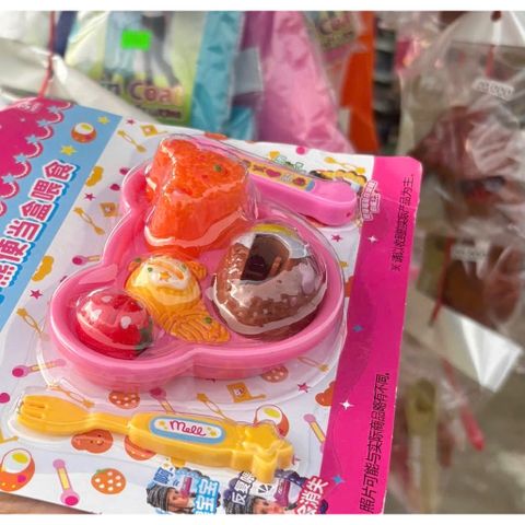 Đồ chơi nhựa đút ăn set dĩa cơm gà giải trí đút pudding vui nhộn