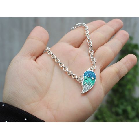 Vòng tay nửa trái tim
