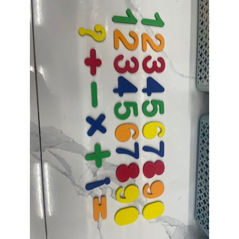 Bộ chữ số có keo dán (mous xốp bitis)