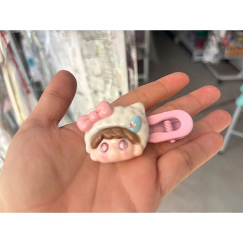 Kẹp tóc mái gắn charm