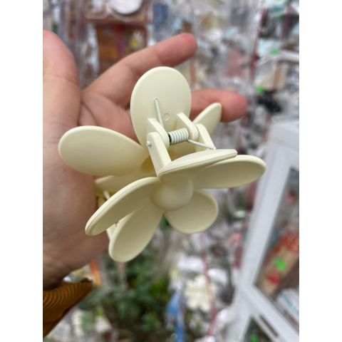 Kẹp tóc nhựa nữ hình hoa