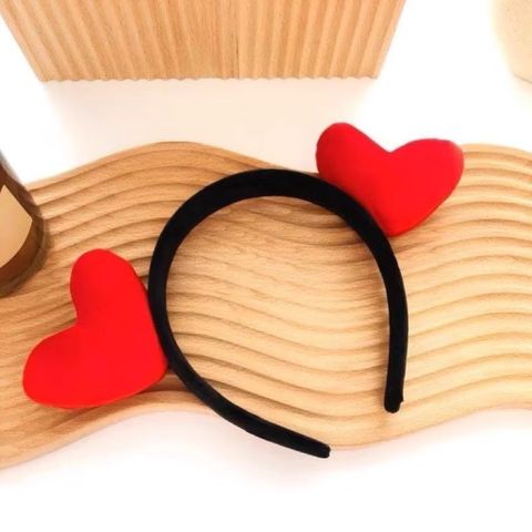 Cài tóc nữ trái tim đôi