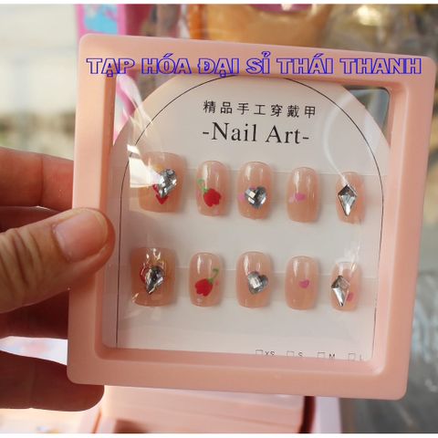 01 Bộ Móng tay giả đính đá trang trí đi chơi Tết