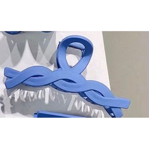 01 Kẹp tóc nhựa càng cua màu xanh