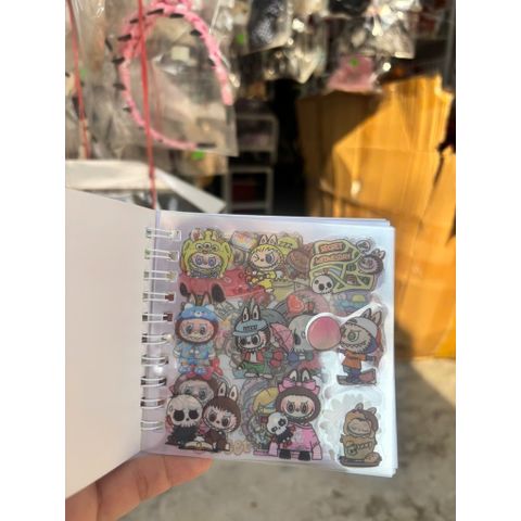01 quyển sổ tay kèm sticker Labubu (12 trang ghi)