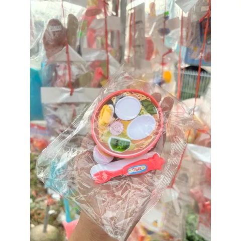 Đồ chơi nhựa đút chén mì giải trí đút pudding vui nhộn