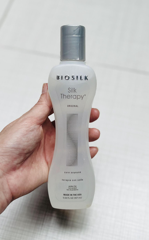 Tinh dầu dưỡng bóng tóc Biosilk Silk Therapy 167ml