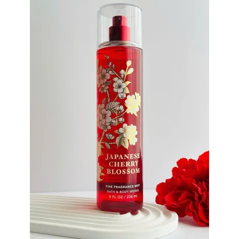 Xịt body mist Japanese Cherry Blossom BBW