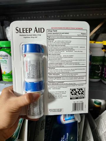 Viên uống hỗ trợ giấc ngủ ngon Kirkland Signature Sleep Aid 2 hộp x96 viên 728468