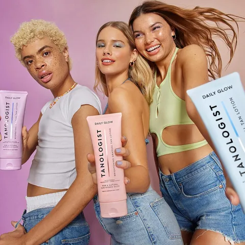 Kem Nhuộm Da Nâu Tanologist Brightening Daily Glow Gradual Self-Tanning Lotion Màu Fair to Medium 250ml