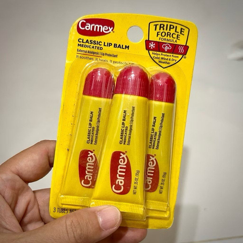 Son Dưỡng Môi Carmex Giúp Dưỡng Ẩm Và Làm Mềm Môi Carmex Lip Balm SPF15