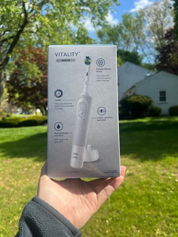 Bàn chải điện sạc lại Oral-B Vitality (Rechargeable Toothbrush)