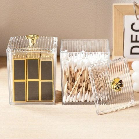 Hộp đựng bông tẩy trang, đồ trang điểm có nắp chống bụi (TH145)