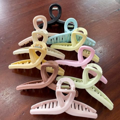 Kẹp Tóc Càng Cua Pastel Basic – Kẹp Tóc Nhựa Màu Nhẹ Nhàng Hàn Quốc
