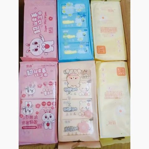 Set 8 Gói Khăn giấy ướt mini dễ thương bỏ túi tiện lợi (Màu ngẫu nhiên) (TH153)