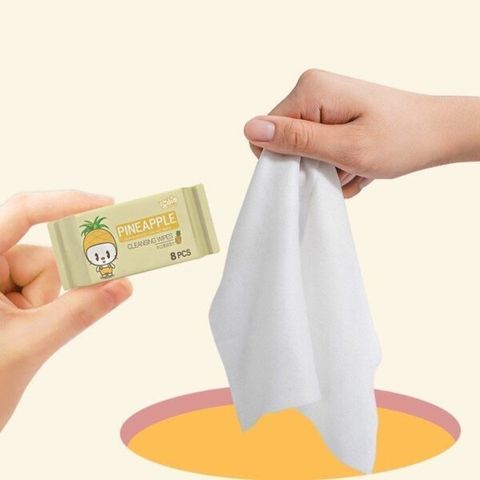 Set 8 Gói Khăn giấy ướt mini dễ thương bỏ túi tiện lợi (Màu ngẫu nhiên) (TH153)