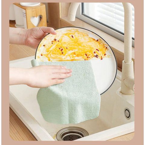 Hộp 20 Khăn Lau Đa Năng Siêu Thấm Hút (Màu ngẫu nhiên) (TH158)