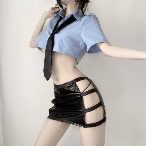 Hóa trang học sinh sexy nóng bỏng kèm cà vạt gợi cảm cho nữ cosplay
