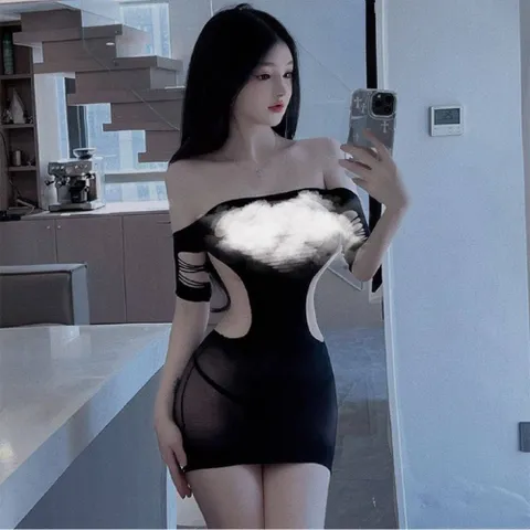 Váy ngủ sexy cắt eo xẻ ngực nóng bỏng quyến rũ