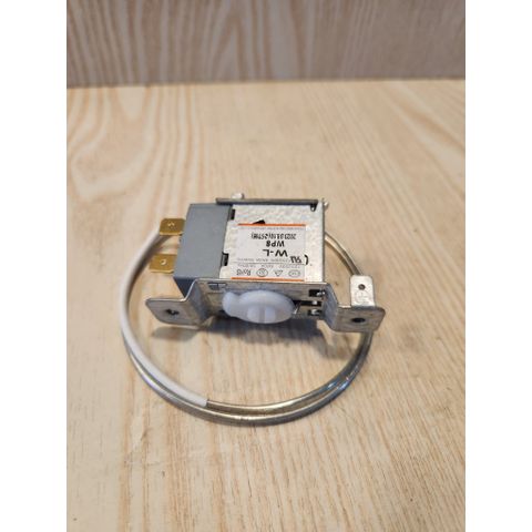 Cảm biến nhiệt độ bầu lạnh máy lọc nước nóng lạnh sài block, chíp.- Sensor bầu lạnh.