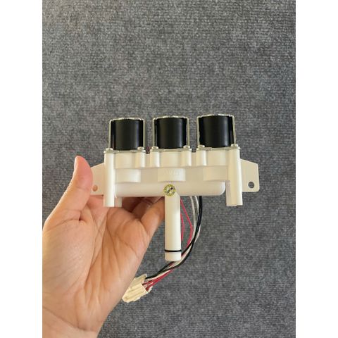 Van điện từ 3 cửa dùng cho máy lọc nước Toshiba