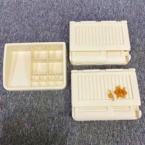 Tủ mỹ phẩm 3 tầng có cánh (TH209)