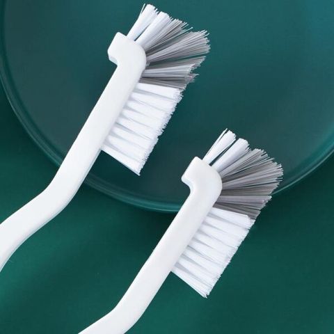 Bàn chải vệ sinh đã năng trắng xám (TH215)