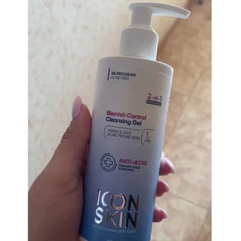 💗 Icon Skin Sữa Rửa Mặt 2 Trong 1 Blemish Control Cleansing Gel Giảm Mụn, Làm Sạch Sâu, Giảm Thâm Cho Da Dầu Hỗn Hợp