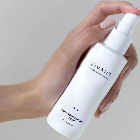 💗 Vivant Skin Nourishing Toner Nước Hoa Hồng Ngừa Mụn, Dưỡng Ẩm, Chống Oxy Hóa, Làm Sáng Da, Dịu Nhẹ Cho Da Nhạy Cảm