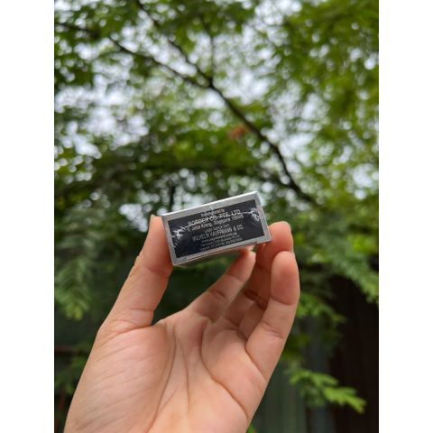 Dầu trắng dạng lăn Eagle Brand Medicated Roll On Aromatic 8ml