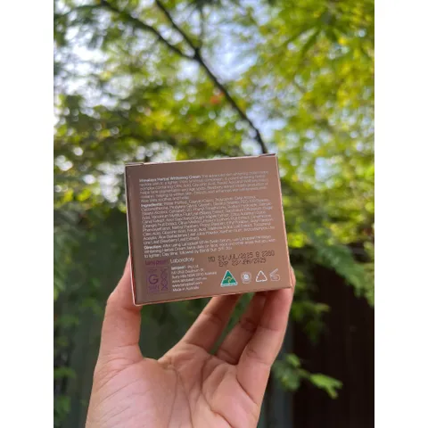 Kem dưỡng trắng và hỗ trợ mờ thâm nám Lanopearl Himalaya Herbal Whitening Cream