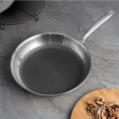 CHẢO VÂN TỔ ONG Michelangelo Diamond Plus 733132