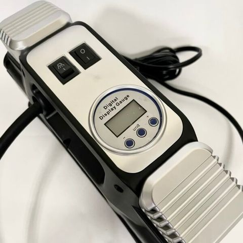 Máy bơm lốp ô tô Lifepro L609-AT 733335