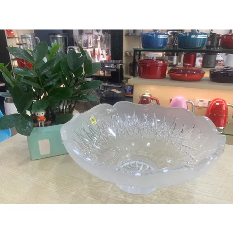 Chân bồng pha lê mài bông tuyết đựng bánh gato, bánh, trái, đồ ăn tráng miệng Bohemia (đk 30,5cm)