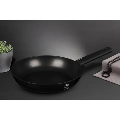 Chảo rán Berlinger Haus BH/7084N 28cm màu đen – Monaco Collection