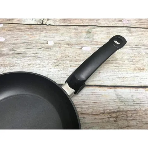 Chảo từ chống dính Fissler Alux Classic Plus 28cm