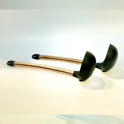 Muôi nấu ăn Ciwete cán màu vàng đồng 30cm