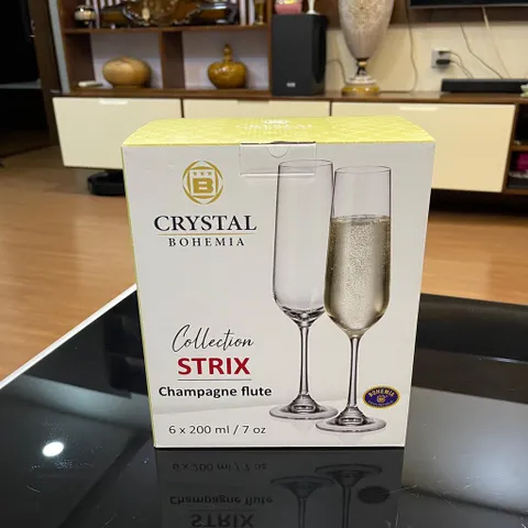 Bộ 6 ly uống sâm panh pha lê dòng Titanium Bohemia Strix