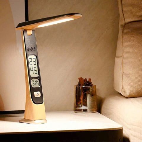 Đèn bàn học Wilit UL-U30C Model 2025