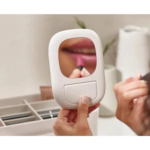 Hộp Đựng Mỹ Phẩm Joseph Joseph 75005 Viva