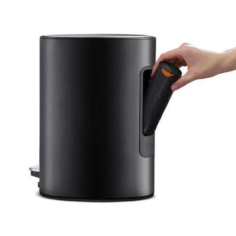 Thùng rác Joseph Joseph EasyStore Steel Pedal Bin 70595 5L màu đen nhám 734532
