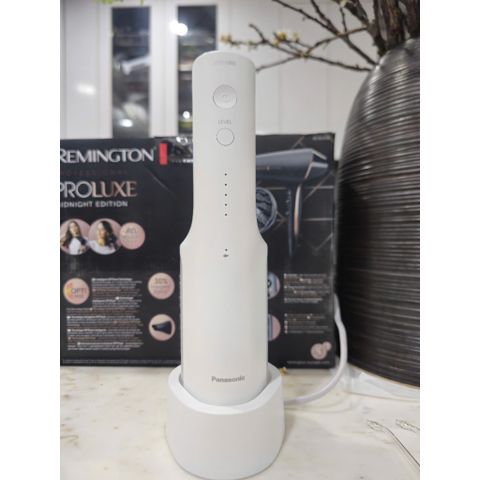 Máy tăm nước siêu âm Panasonic Series 600 EW-DJ67-W303, Model 2024