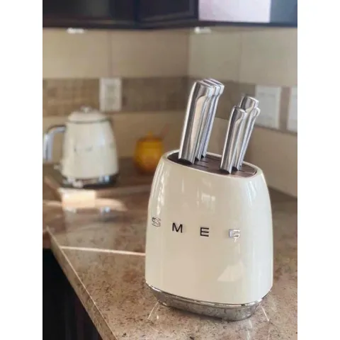 Bộ Dao Smeg KBSF02CR màu Kem 735100