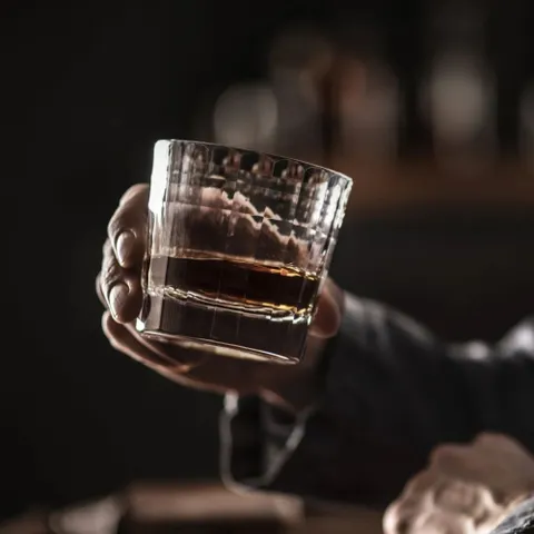 Bộ 2 cốc pha lê Zwiesel Glas 123852 Whiskyglas groß Schumann’s Special No. 1 60 0,38 lít 735178