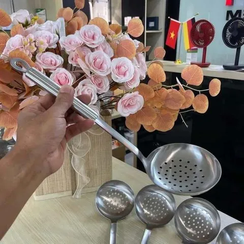 MUÔI THỦNG, VỚT LẨU INOX CHOCKMEN SIZE 12CM 735311