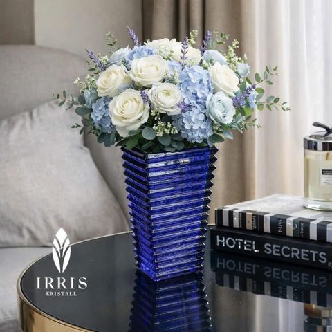 Lọ hoa tháp kim cương Irris 28cm 735363